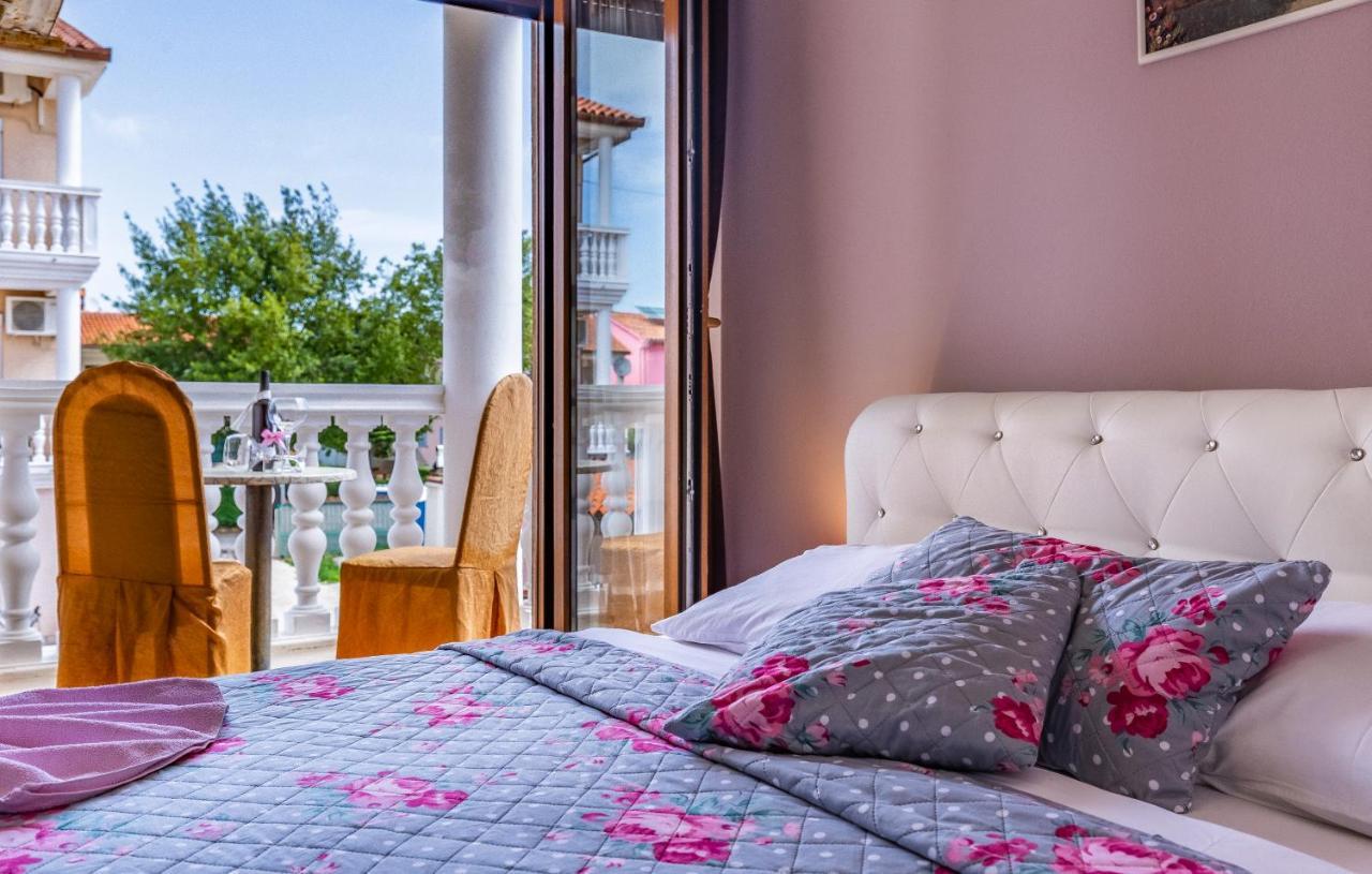 Villa San Rocco Bed & Breakfast Медулин Экстерьер фото